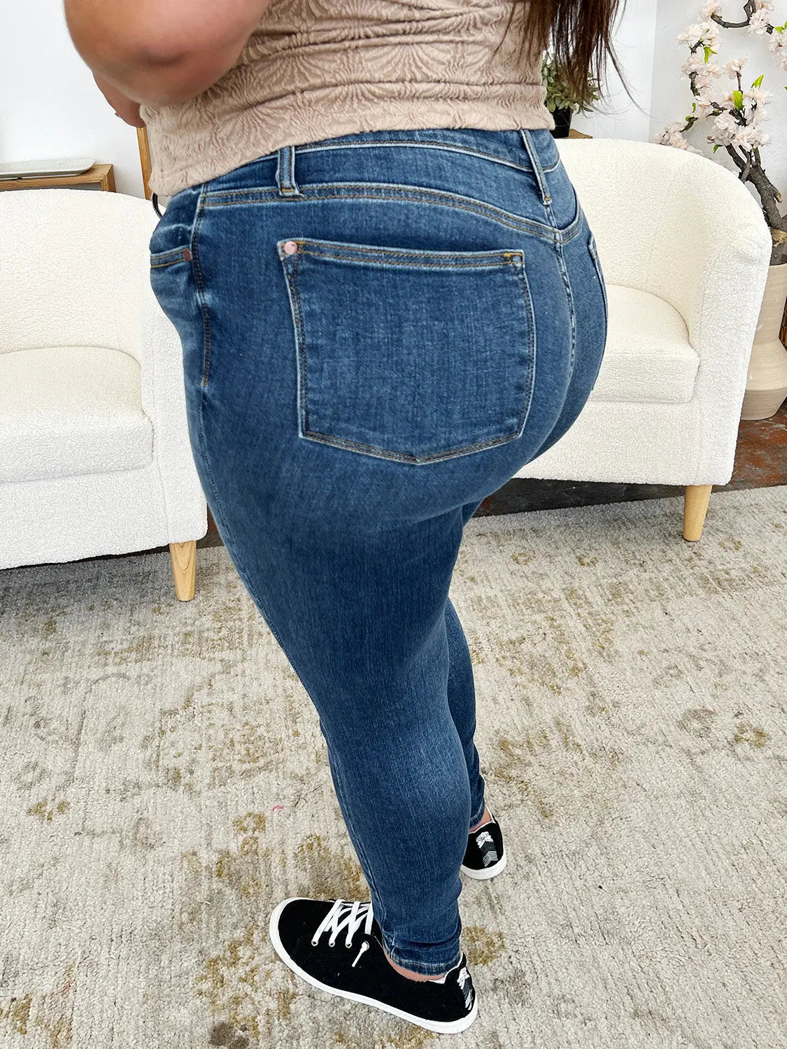 Judy Blue Classic Handsand Skinny Jeans Trendsi