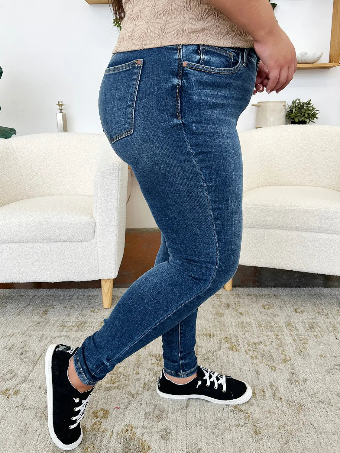 Judy Blue Classic Handsand Skinny Jeans Trendsi