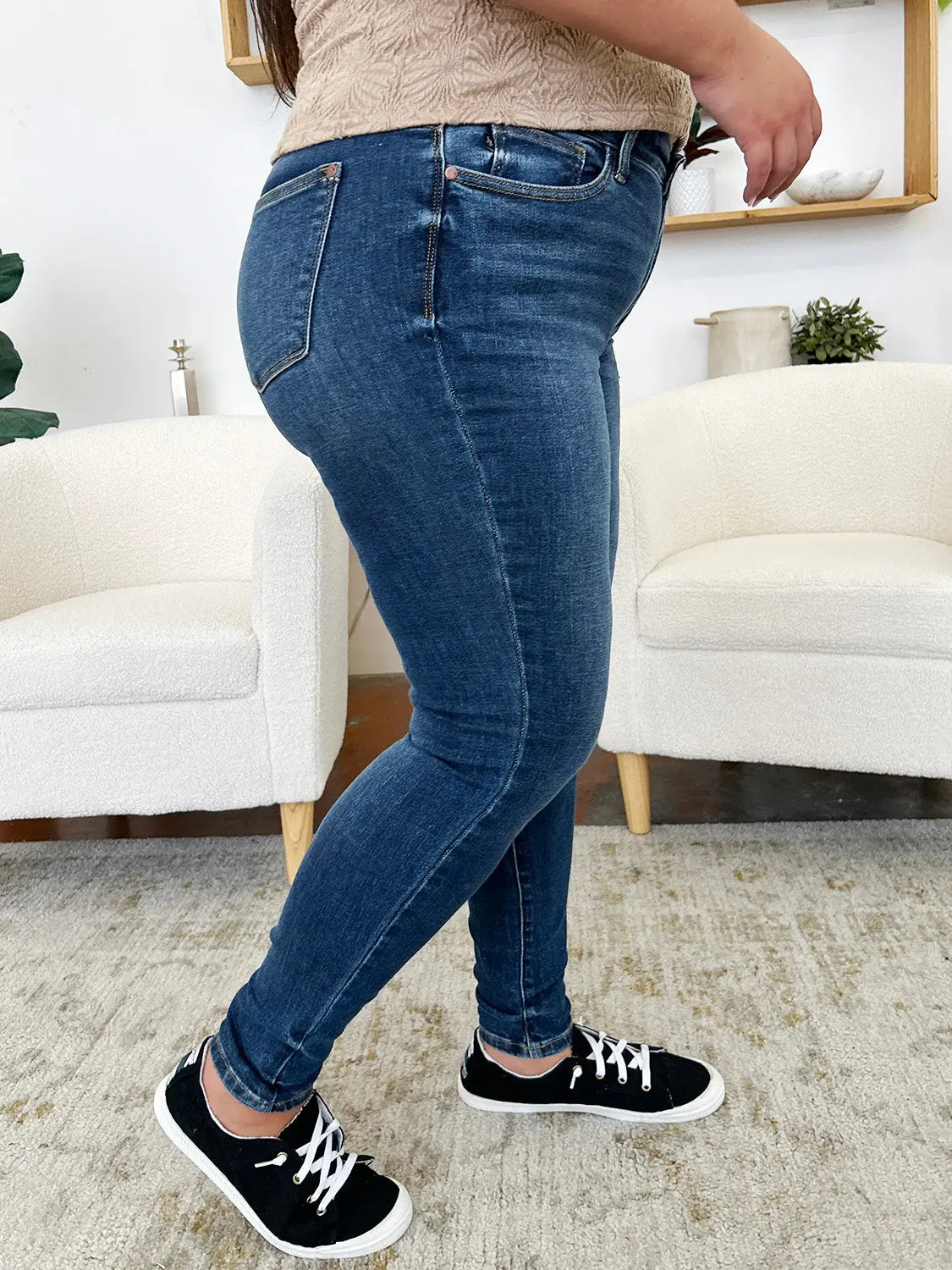 Judy Blue Classic Handsand Skinny Jeans Trendsi