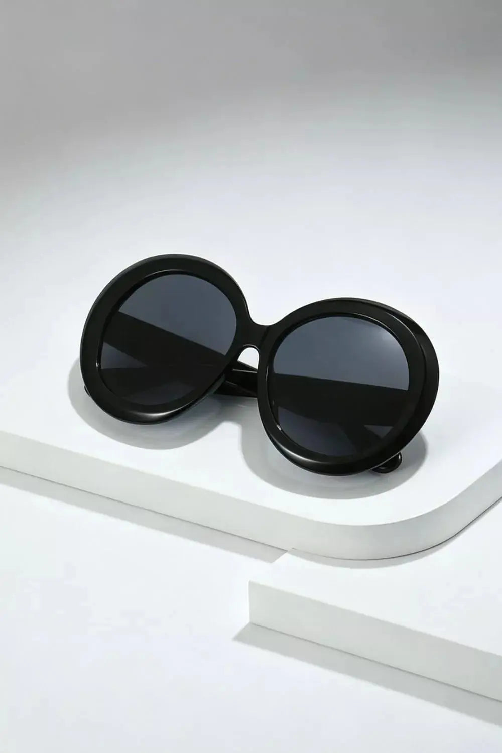 Oversized Round Frame Fashion Sunglasses  Style Ratio