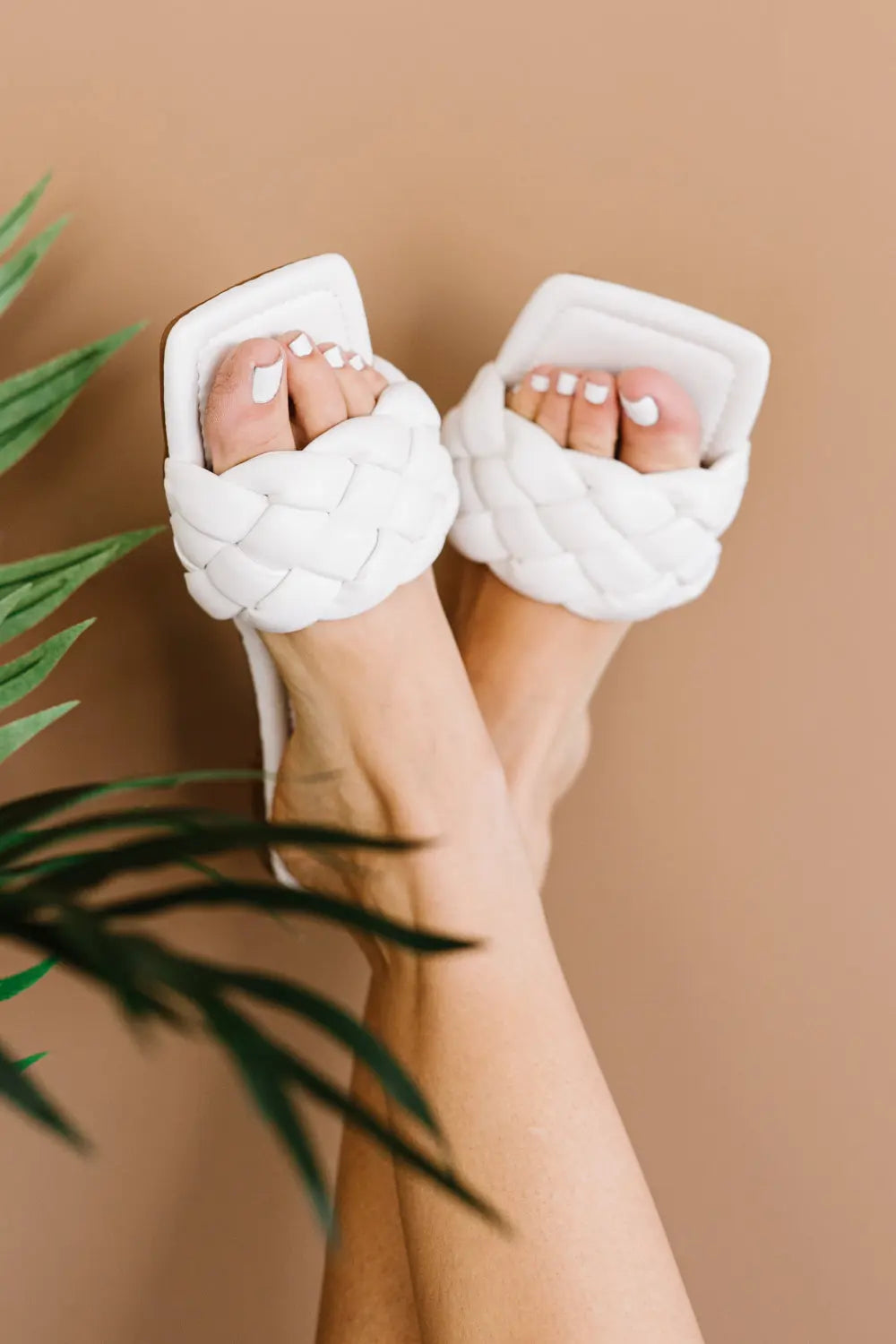 Weeboo Cakewalk Woven Square Toe Slides  Style Ratio
