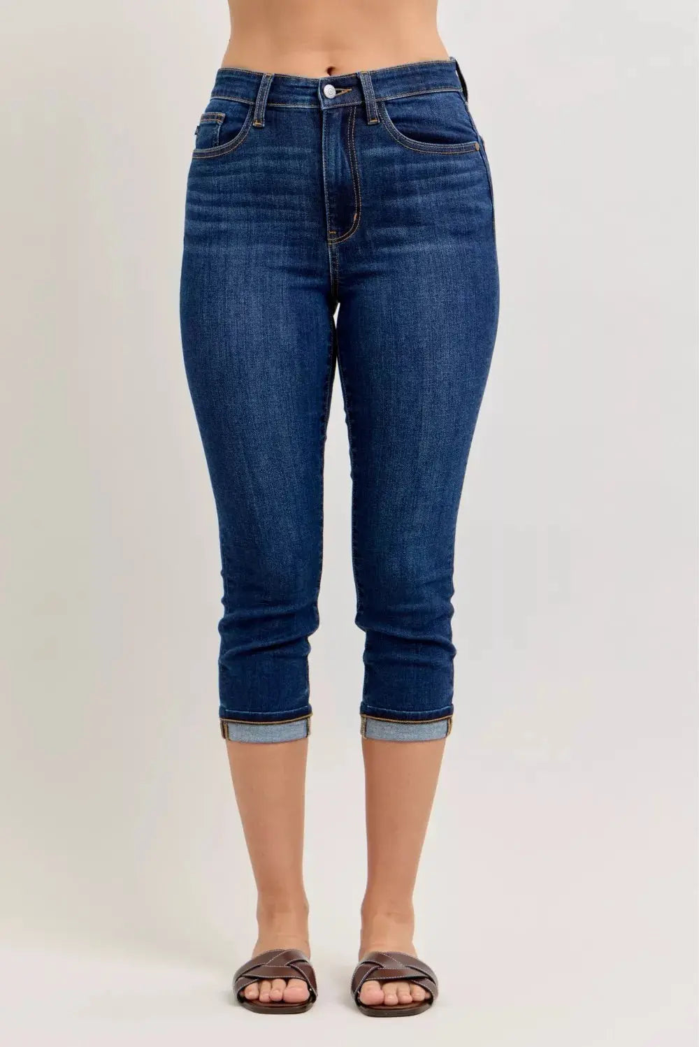 Judy Blue High Waist Capri Jeans with Single Cuff  Style Ratio