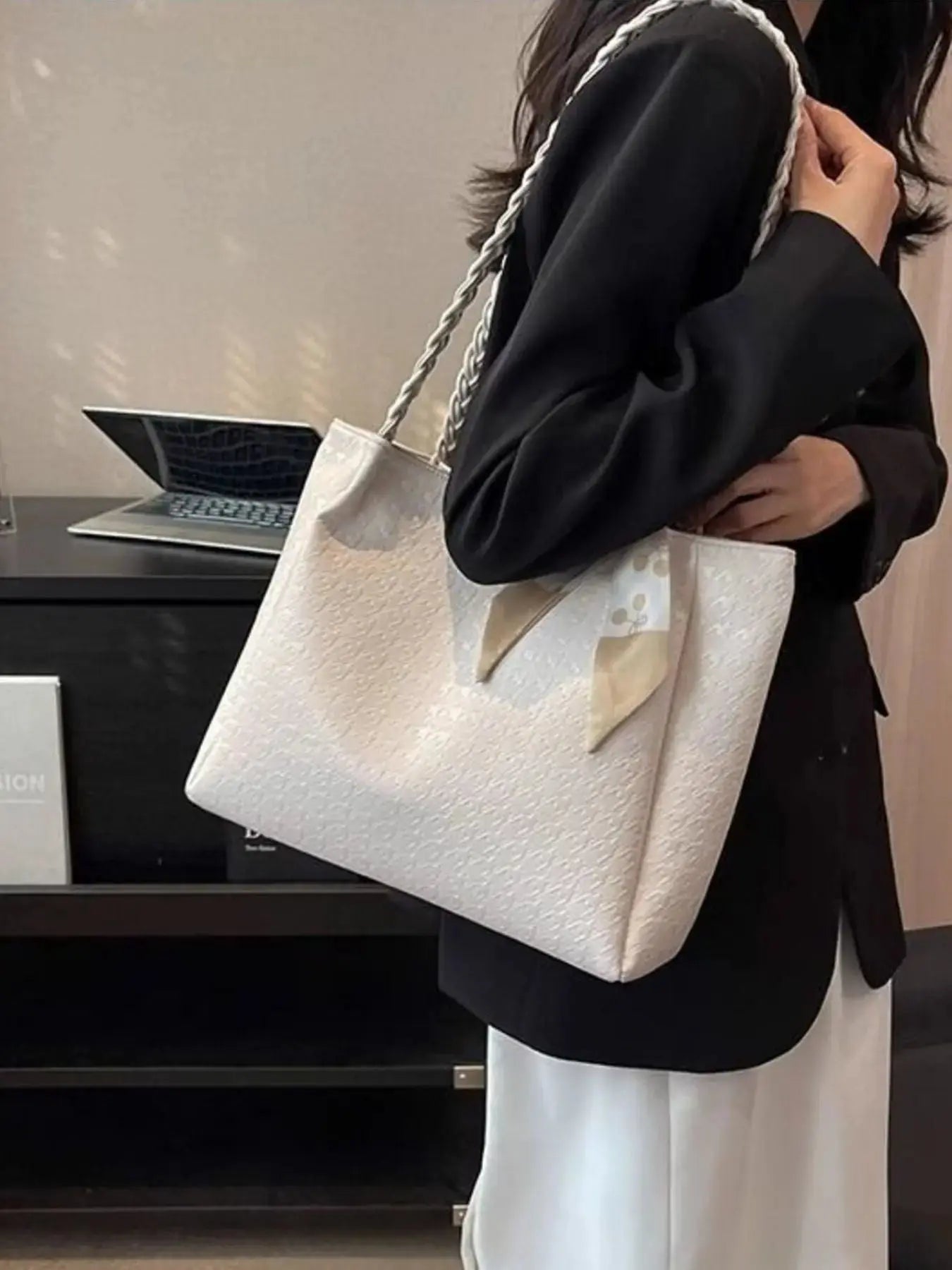 Braided Handle Tote Bag  Style Ratio