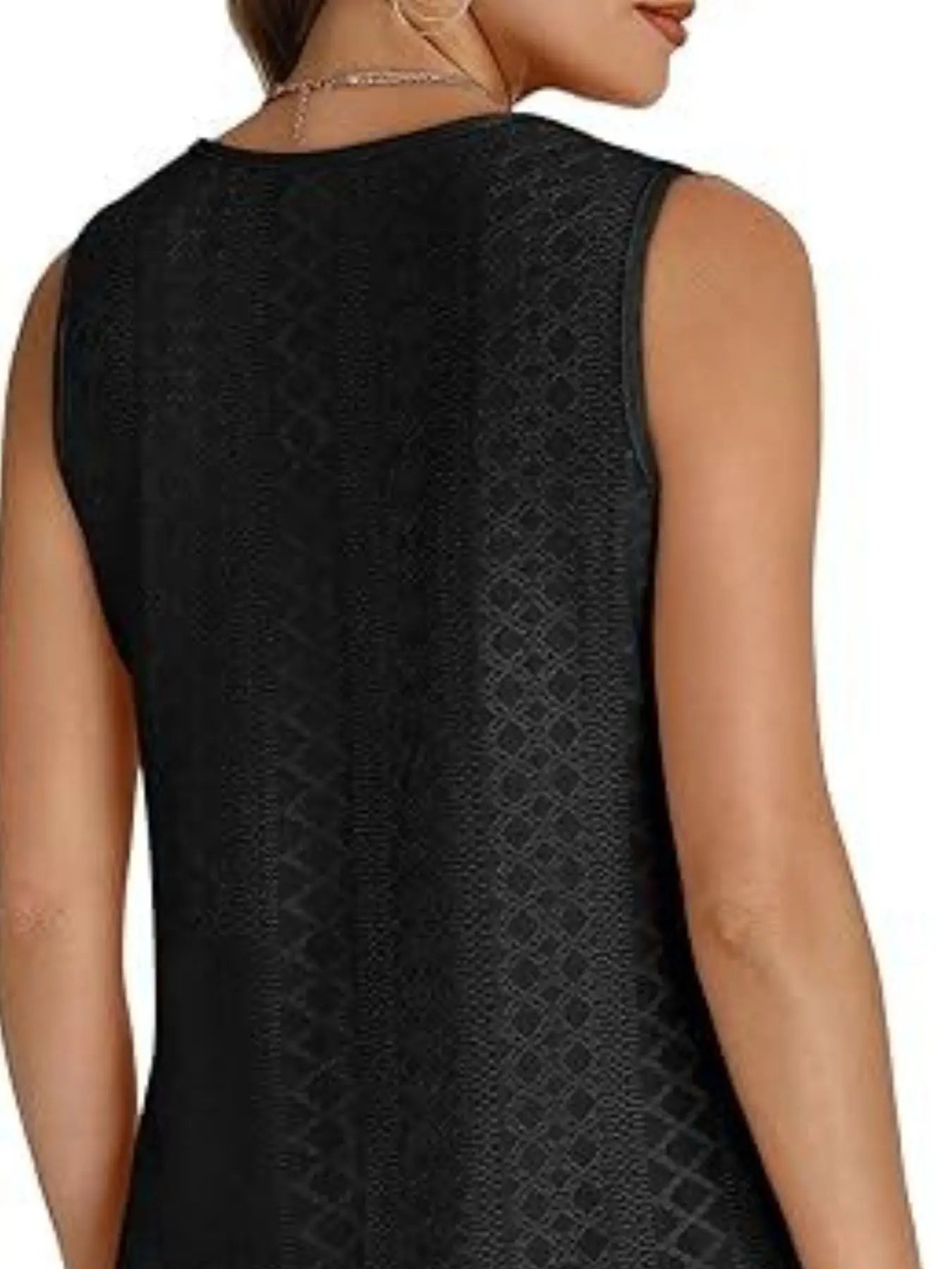 Eyelet V-Neck Tank  Style Ratio