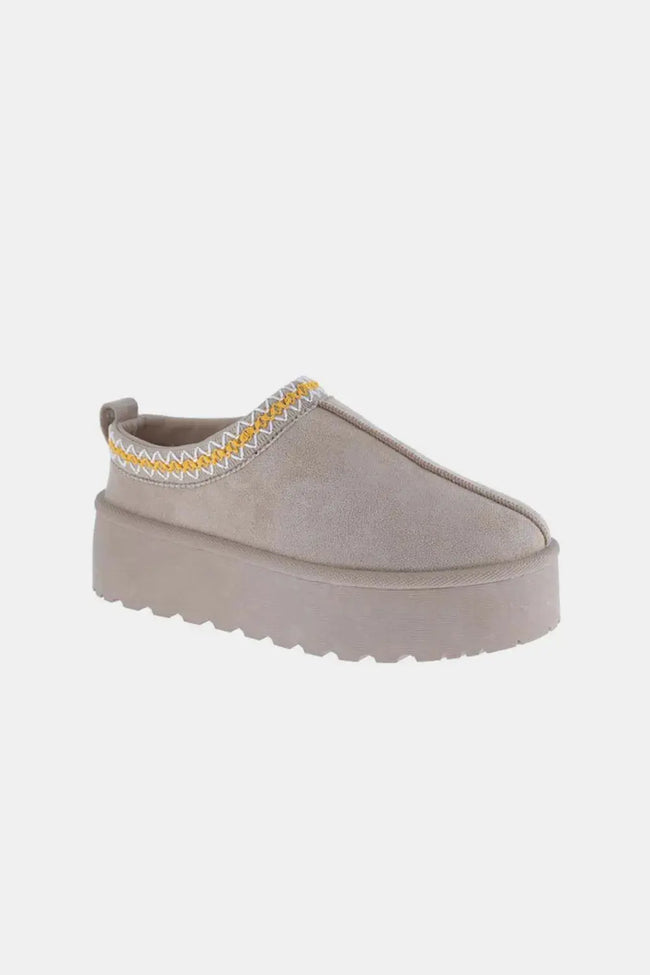 Weeboo Platform Embroidered Trim Slip-On Boots  Style Ratio