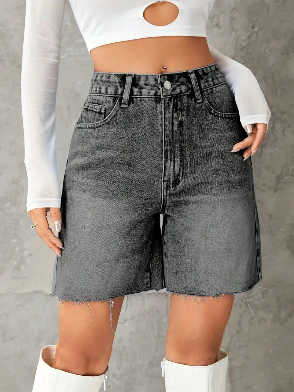 Frayed Hem Denim Shorts  Style Ratio