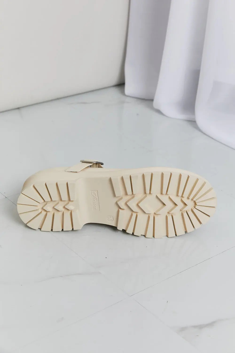Forever Link Faux Leather Platform Mary Janes  Style Ratio