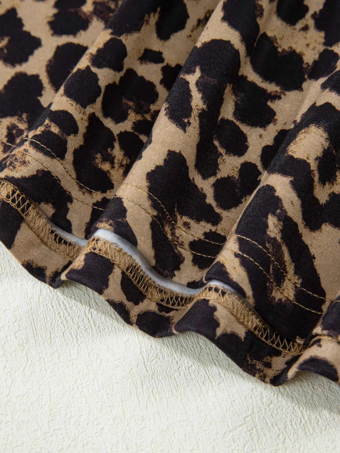 Leopard Print Square Neck Long Sleeve Top  Style Ratio