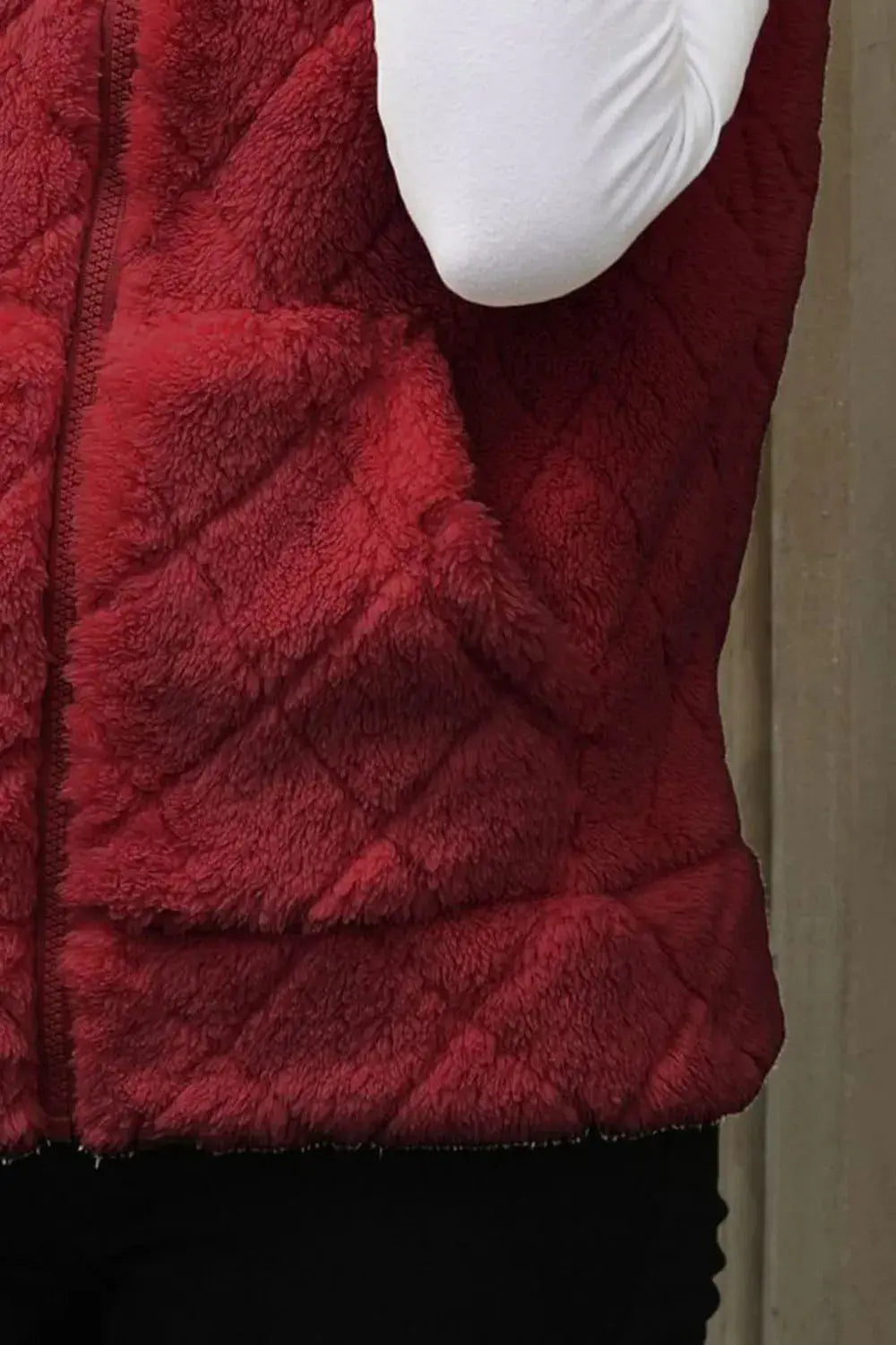 Fuzzy Plaid Texture Zip Up Vest Coat  Style Ratio
