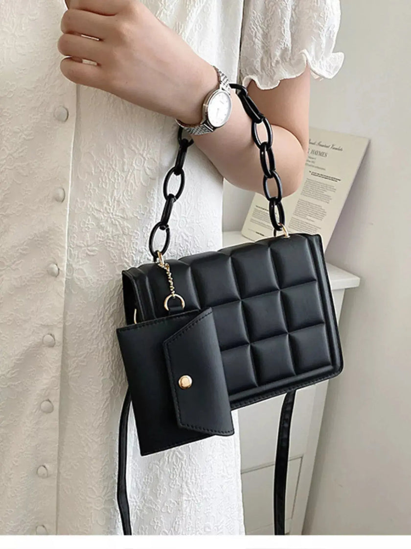 Quilted Chain Strap Crossbody Bag  Style Ratio