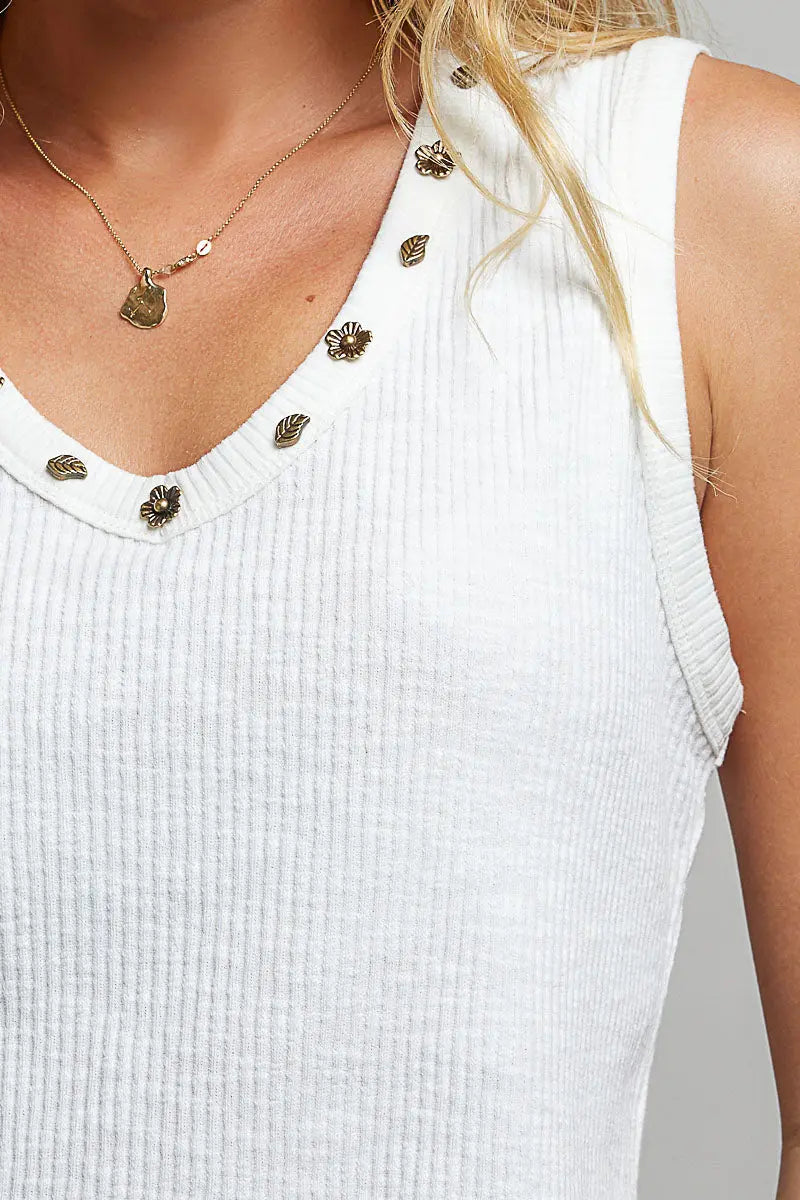 POL Ribbed V-Neck Tank with Stud Point  Style Ratio