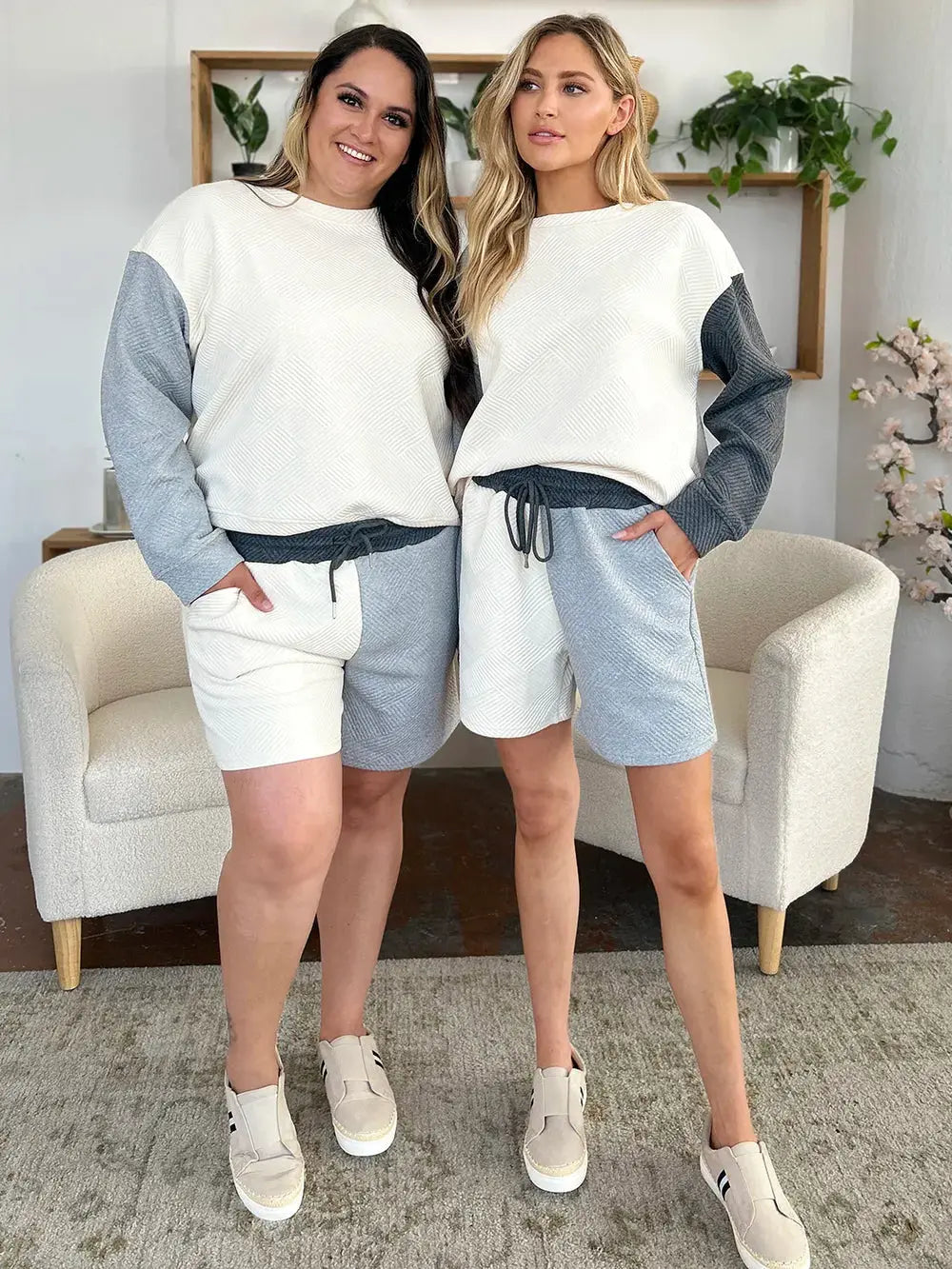 Double Take Full Size Contrast Drop Shoulder Top and Shorts Set  Style Ratio
