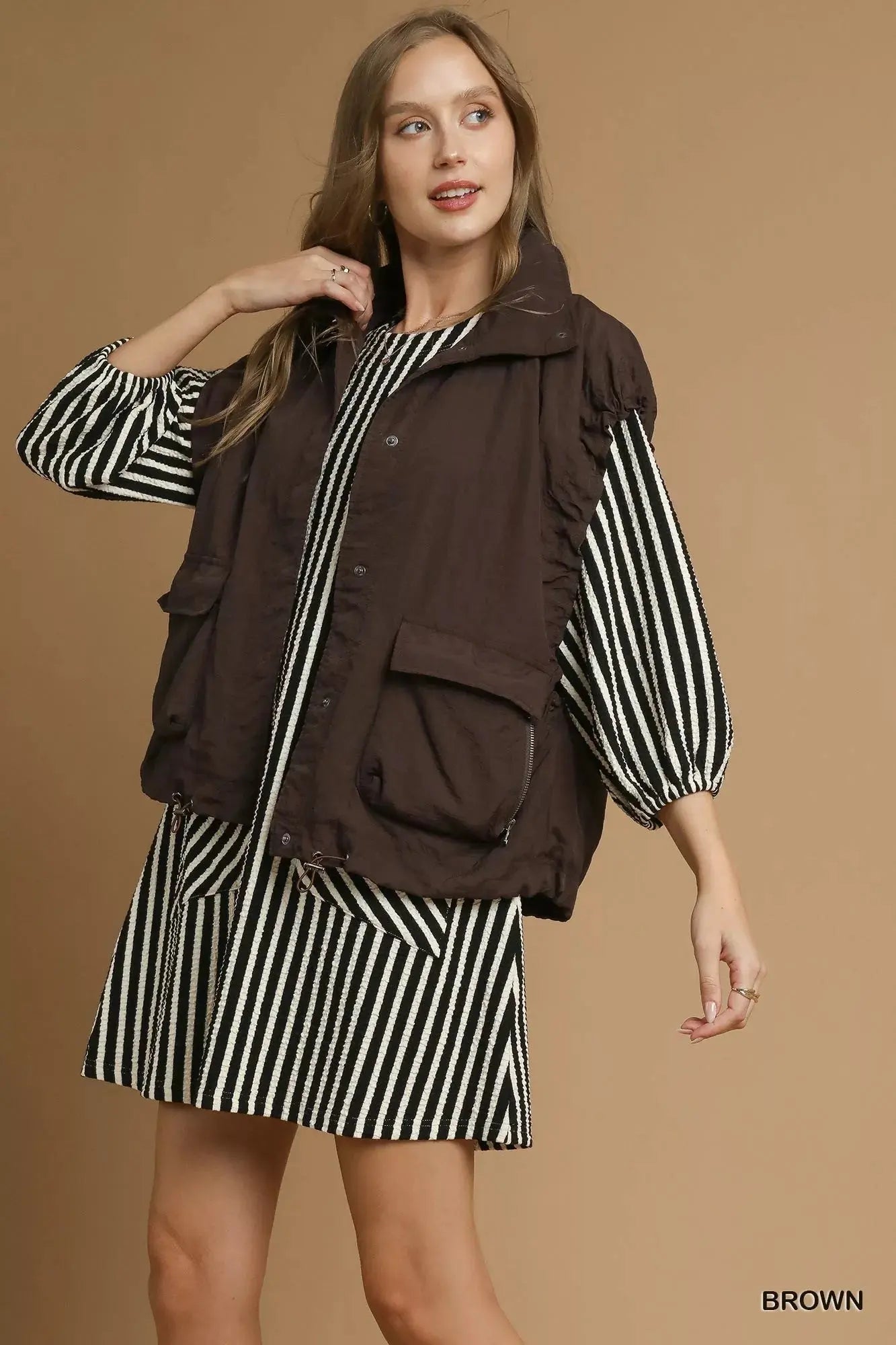 Umgee Nylon Vest with Pockets  Style Ratio
