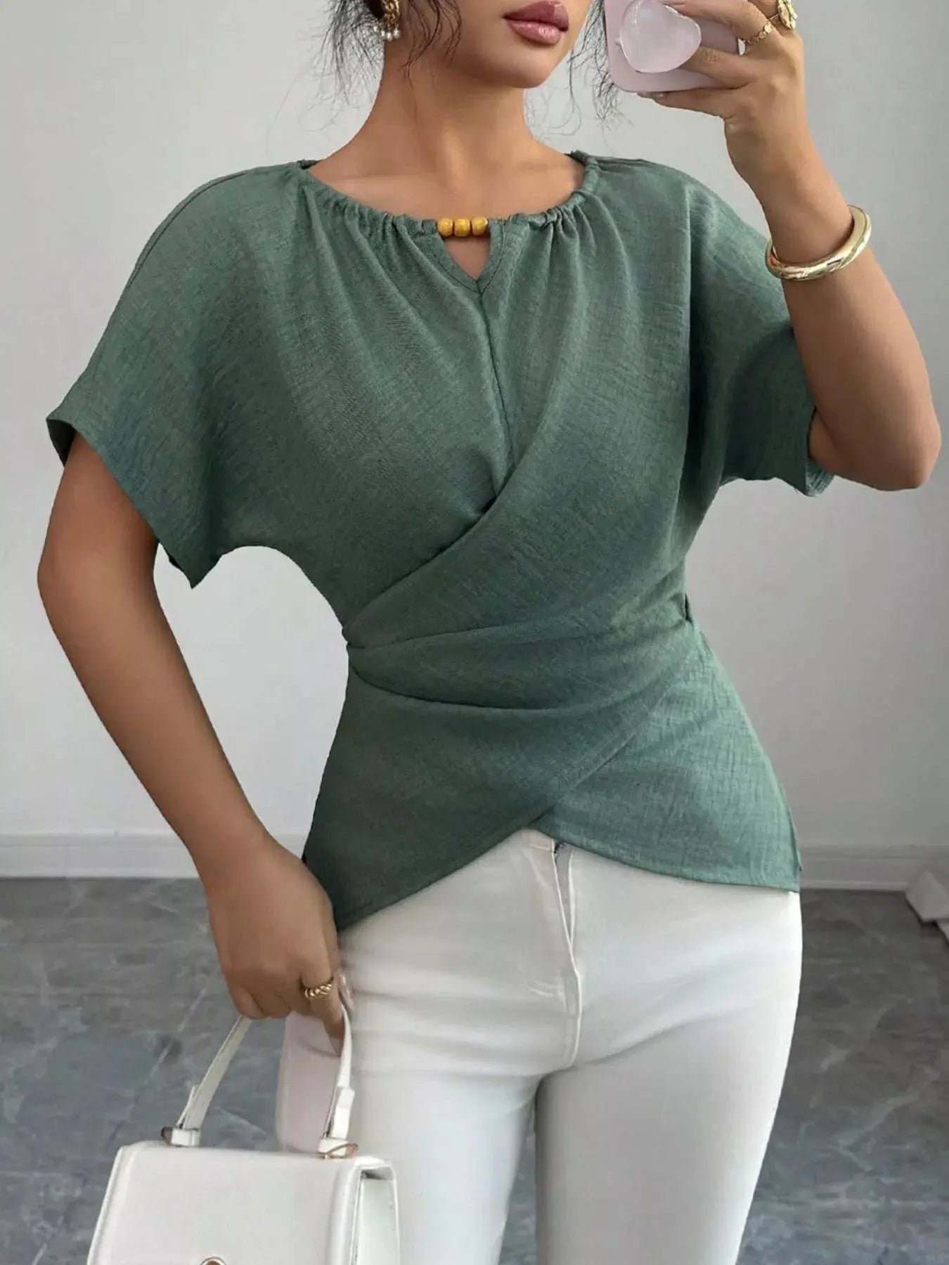 Beaded Neckline Short Sleeve Blouse  Style Ratio