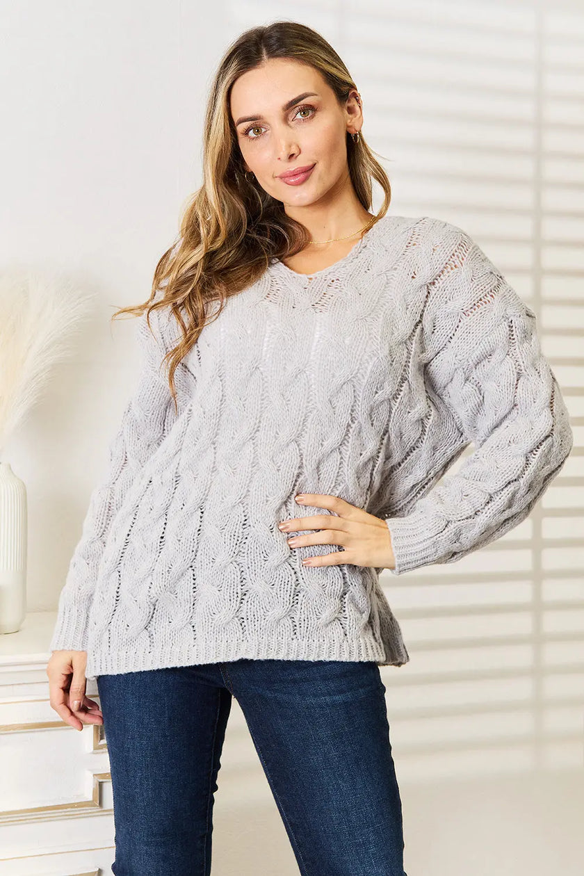 Woven Right Cable-Knit Hooded Sweater  Style Ratio