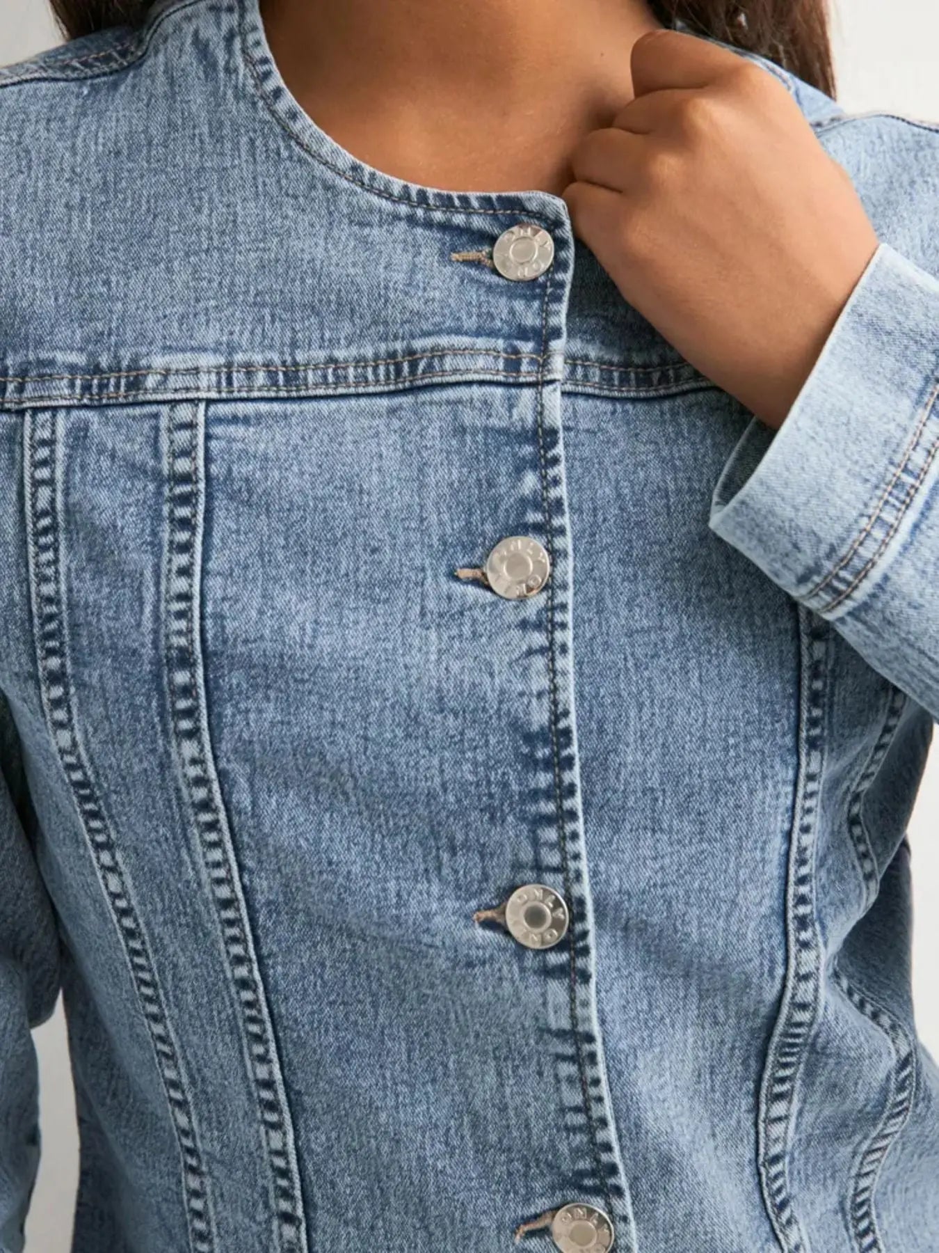 Classic Button-Down Denim Jacket  Style Ratio