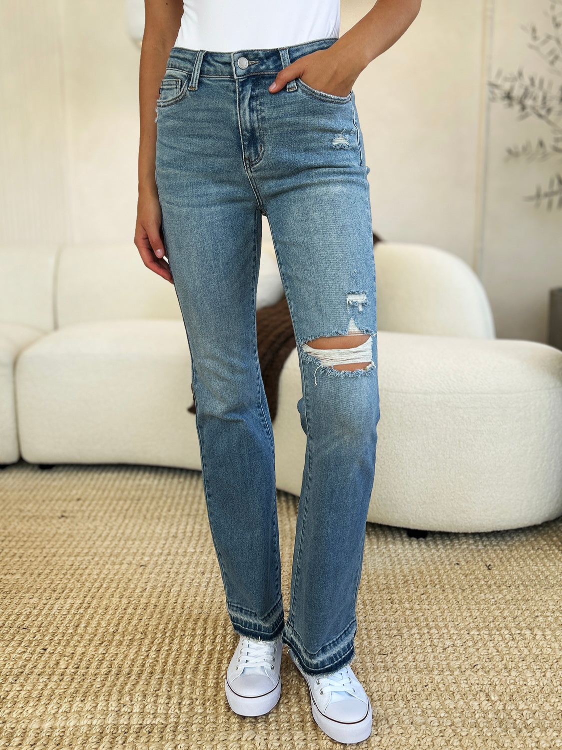 Mid Rise Distressed Jeans