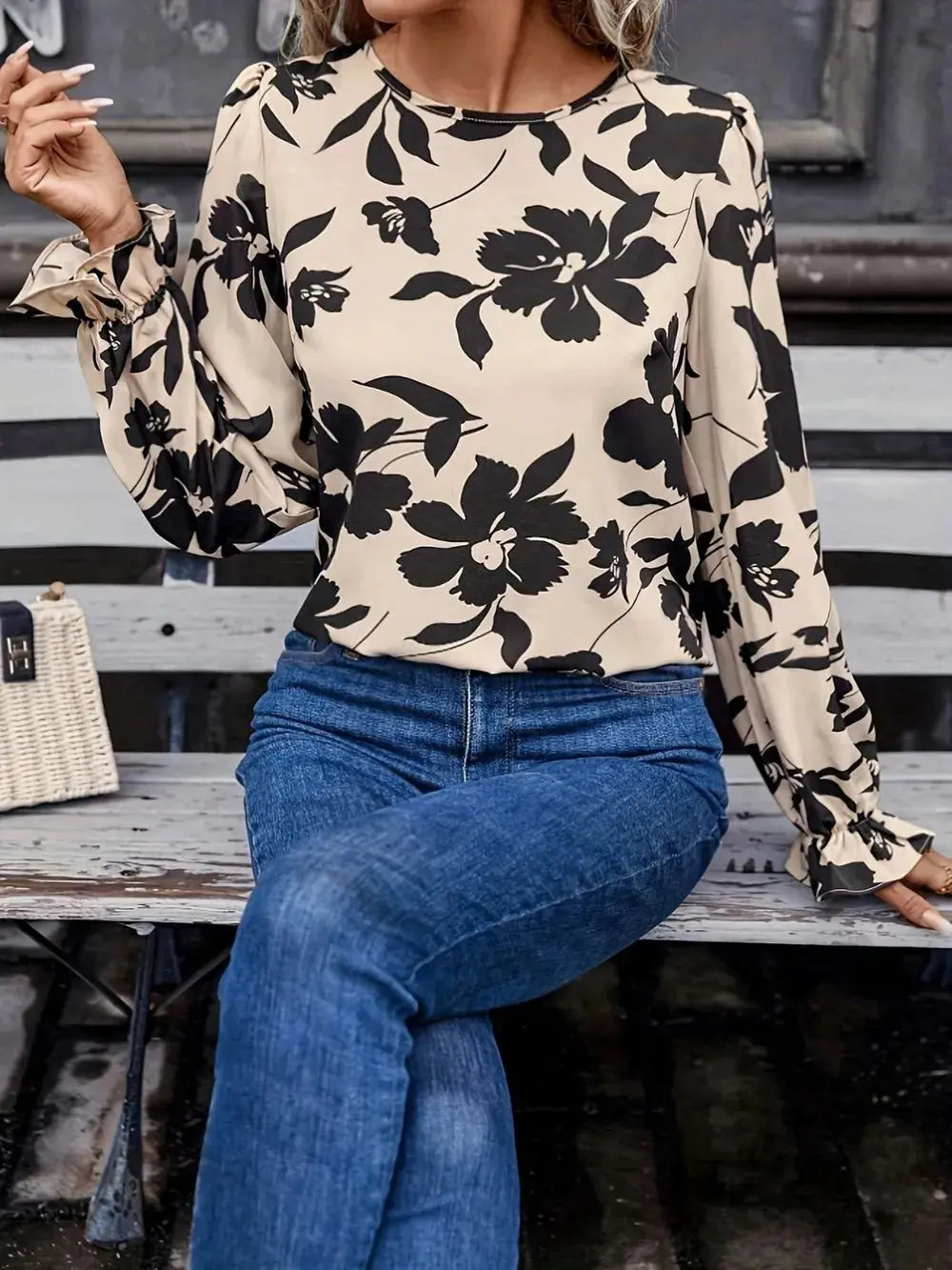 Bow Back Printed Round Neck Flounce Sleeve Blouse  Style Ratio