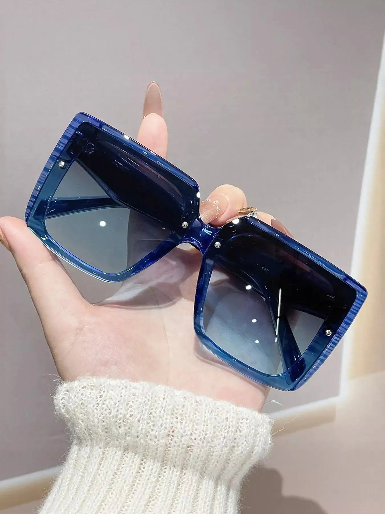 Oversized Gradient Square Sunglasses  Style Ratio