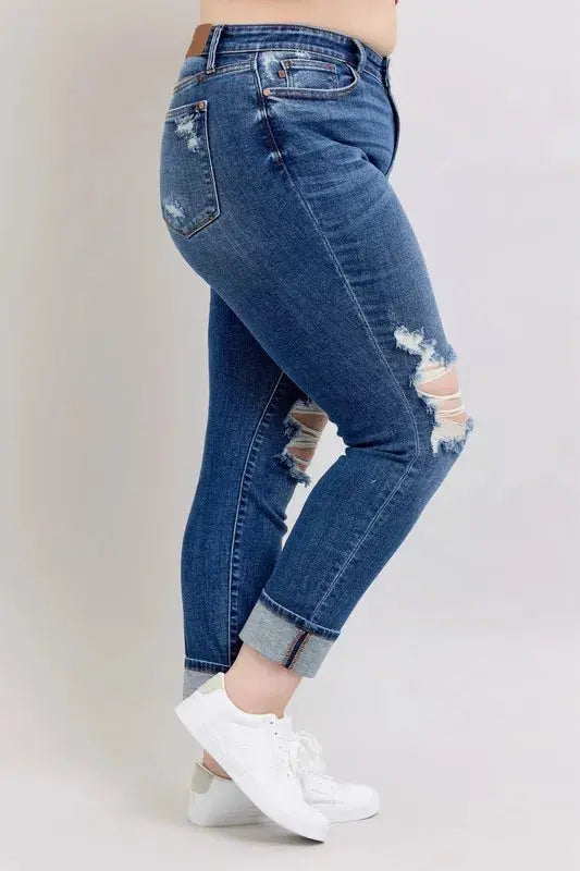Judy Blue Full Size Mid Rise Boyfriend destroy Jeans with Yoke Pockets  Style Ratio