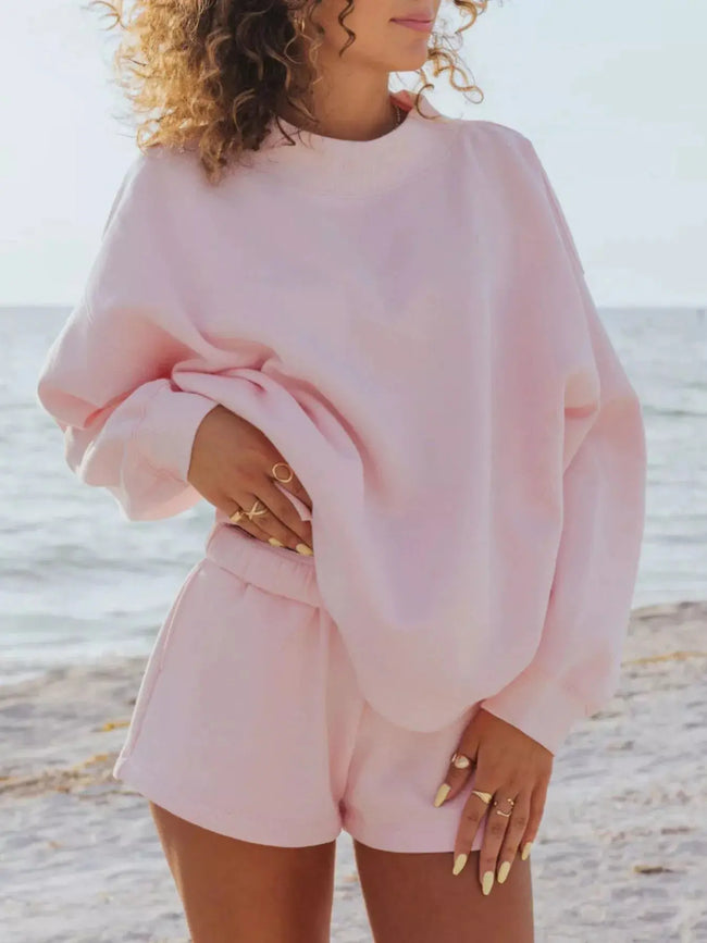 Relaxed Fit Round Neck Sweatshirt and Shorts Set  Style Ratio