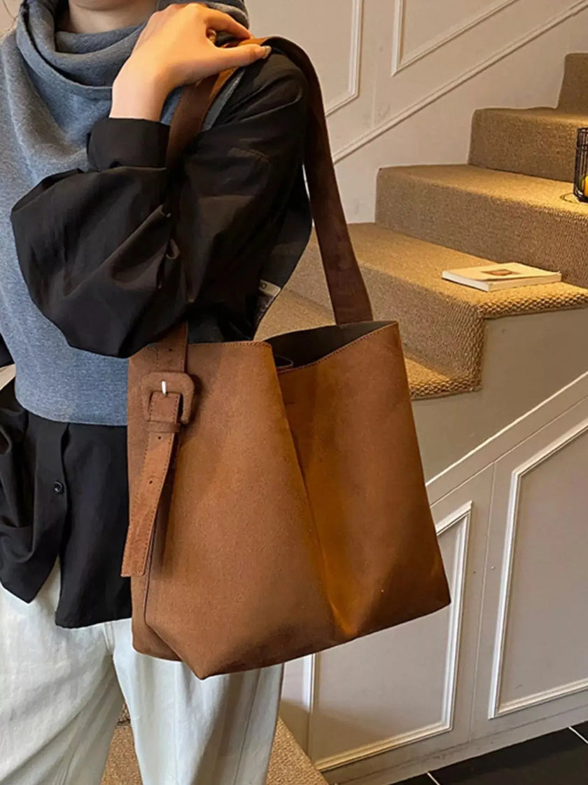Buckle Adjustable Strap Tote Bag  Style Ratio
