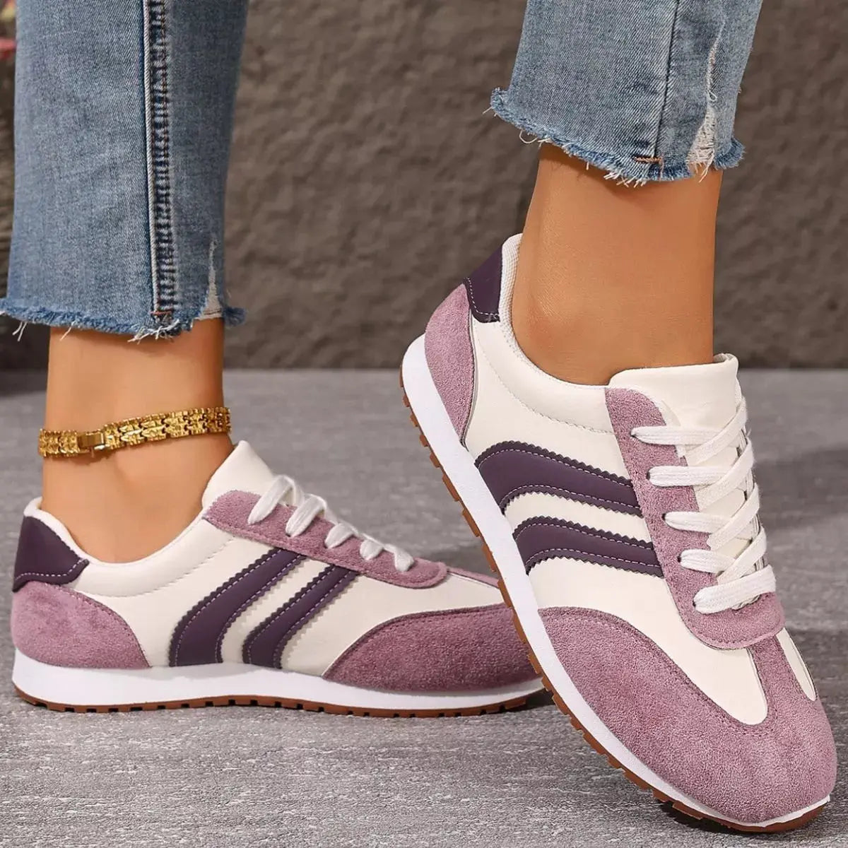 Striped Lace-Up Casual Sneakers  Style Ratio