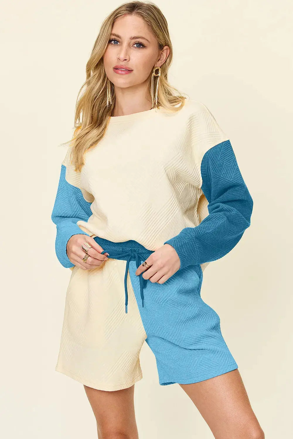Double Take Full Size Contrast Drop Shoulder Top and Shorts Set  Style Ratio