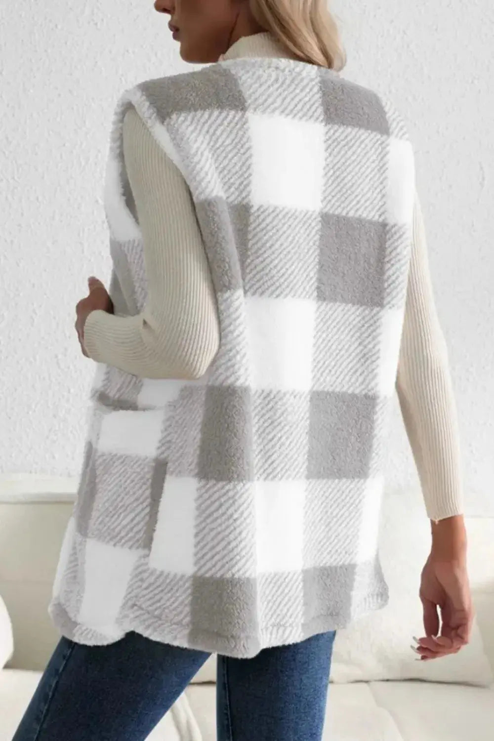 Sherpa Plaid Open Front Vest  Style Ratio