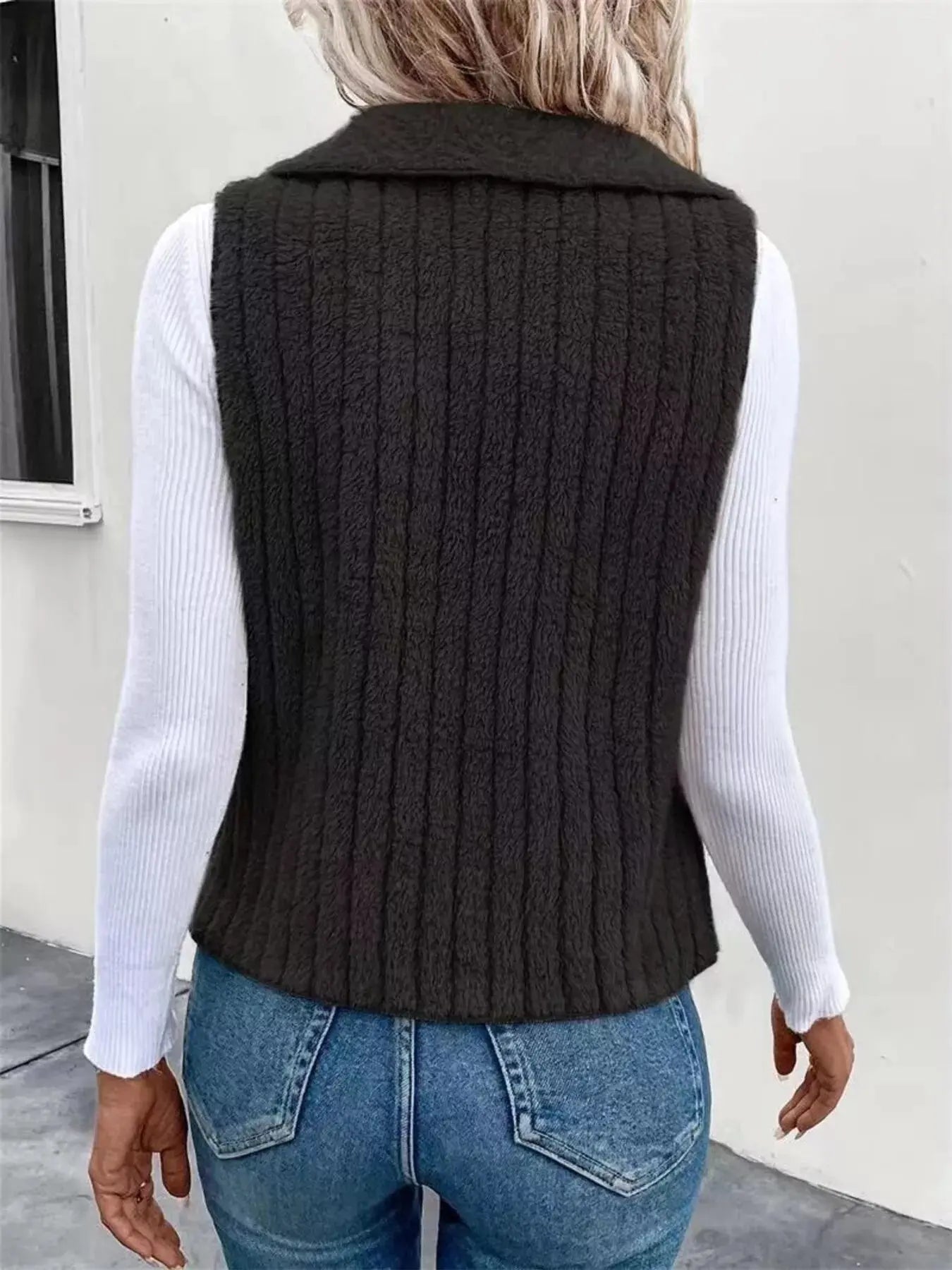 Cozy Fleece Open Front Vest  Style Ratio