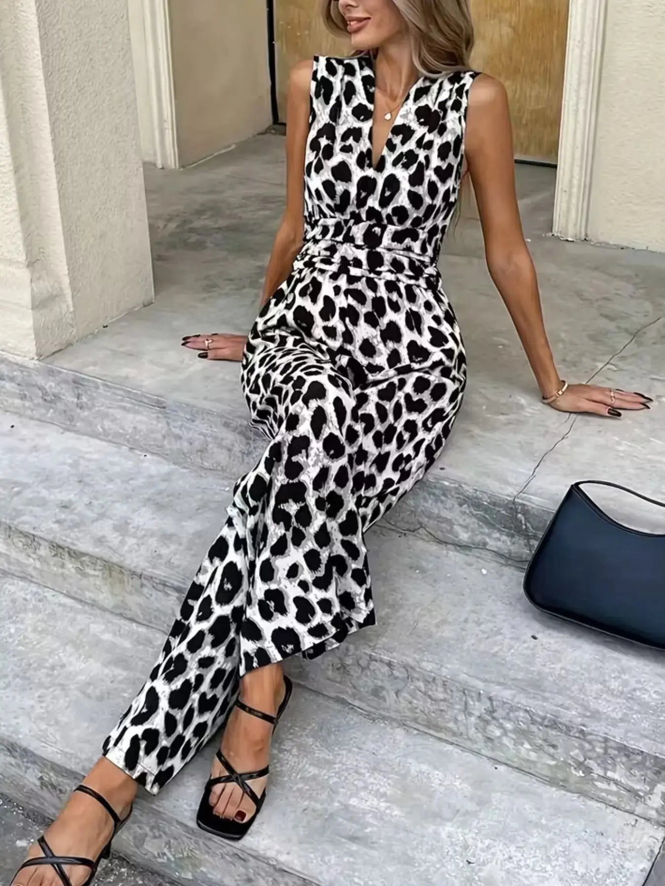 Sleeveless V Neck Leopard Print Jumpsuit  Style Ratio