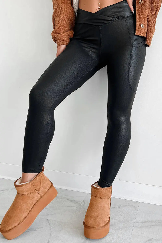 Pocketed V-Cut Waist Leggings  Style Ratio