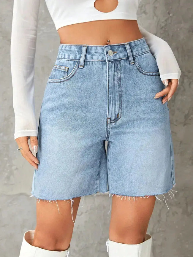 Frayed Hem Denim Shorts  Style Ratio