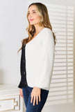 Angel Wings Woven Right Contrast Button-Front V Neck Cardigan  Style Ratio