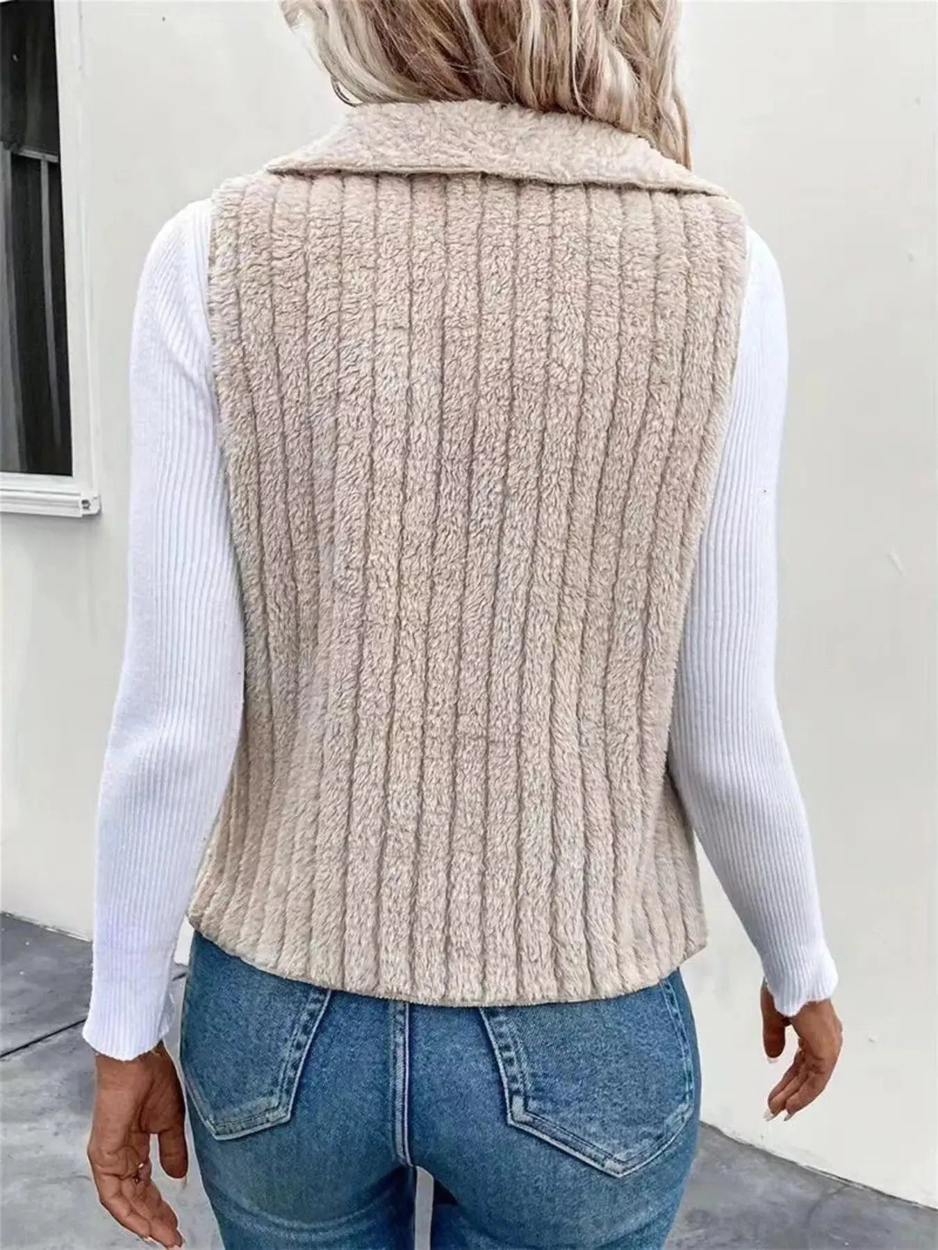 Cozy Fleece Open Front Vest  Style Ratio