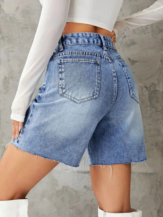 Frayed Hem Denim Shorts  Style Ratio