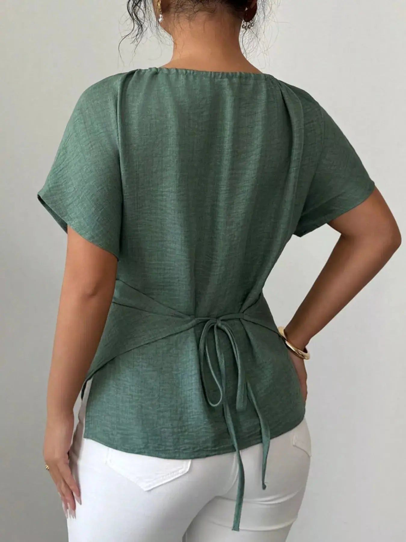 Beaded Neckline Short Sleeve Blouse  Style Ratio