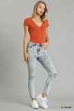 Umgee 5-Pockets Distressed Detail Stretch Denim Skinny Jeans with Unfinished Hem  Style Ratio