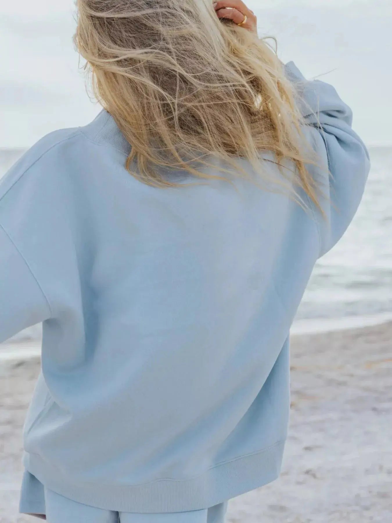 Relaxed Fit Round Neck Sweatshirt and Shorts Set  Style Ratio