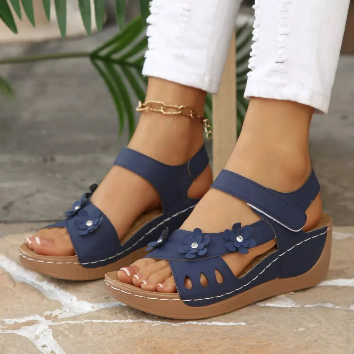 Open Toe Wedge Sandals  Style Ratio