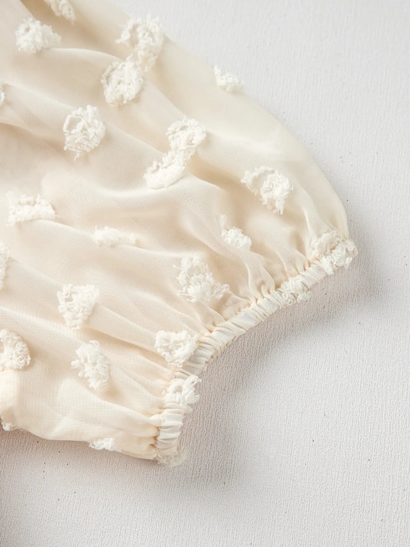 Textured Knit Round Neck Blouse  Style Ratio