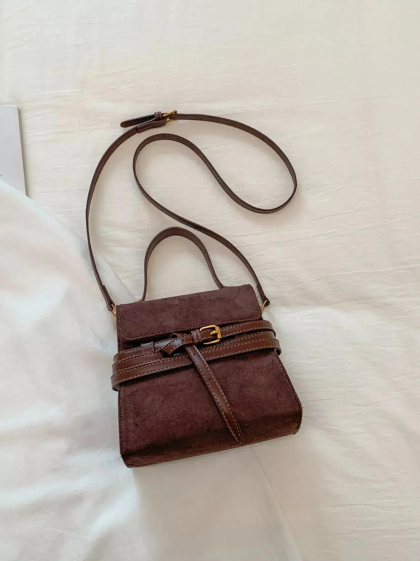 Suede Buckle Decor Crossbody Bag  Style Ratio