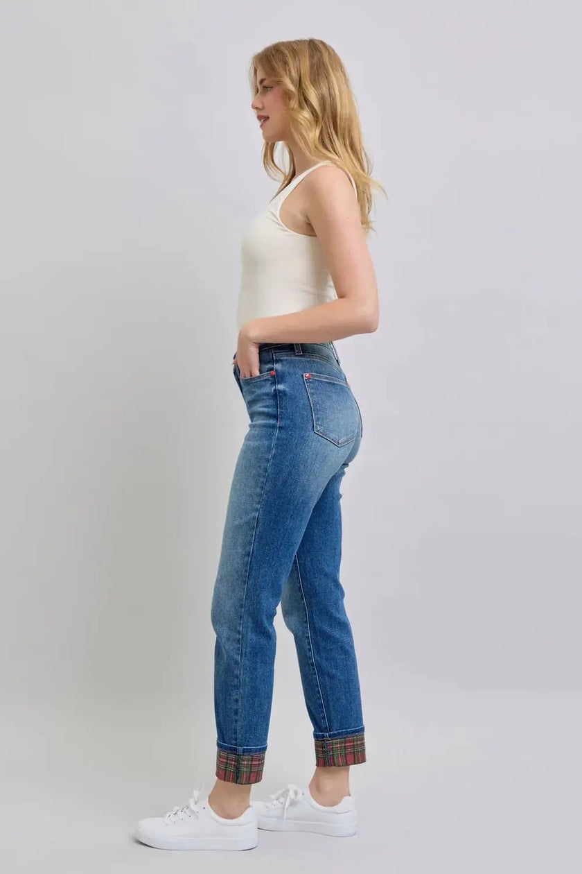 7821d750-41f8-4944-8031-7b801ec5919c-Max