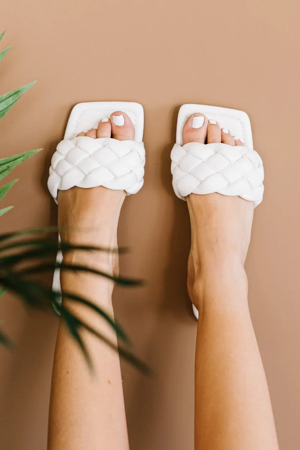 Weeboo Cakewalk Woven Square Toe Slides  Style Ratio
