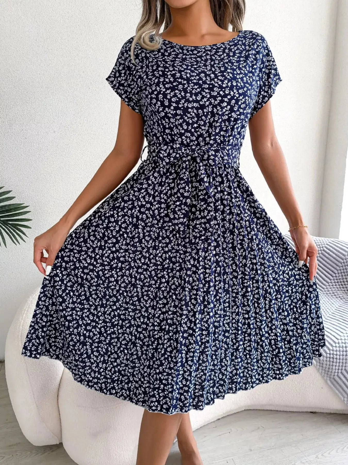 Floral Print Pleated Midi Dress with Belt  Style Ratio