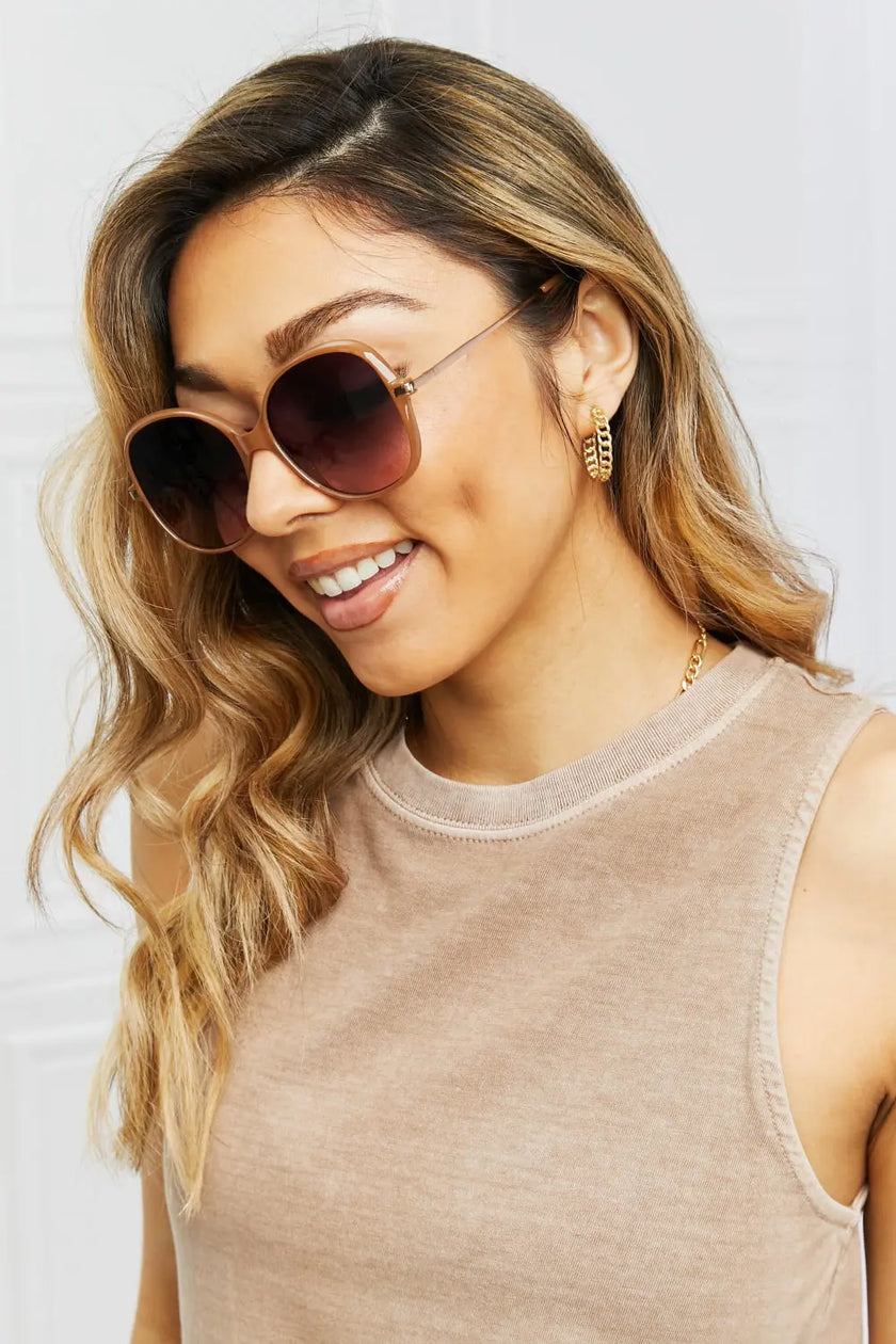 Metal-Plastic Hybrid Full Rim Sunglasses  Style Ratio