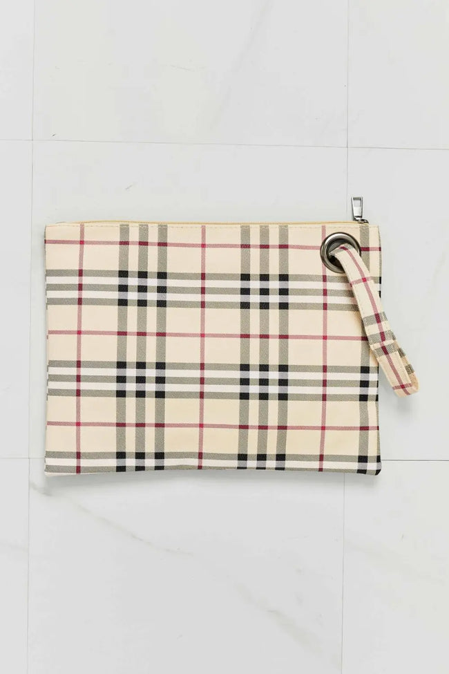 Carry Your Love Plaid Wristlet  Style Ratio