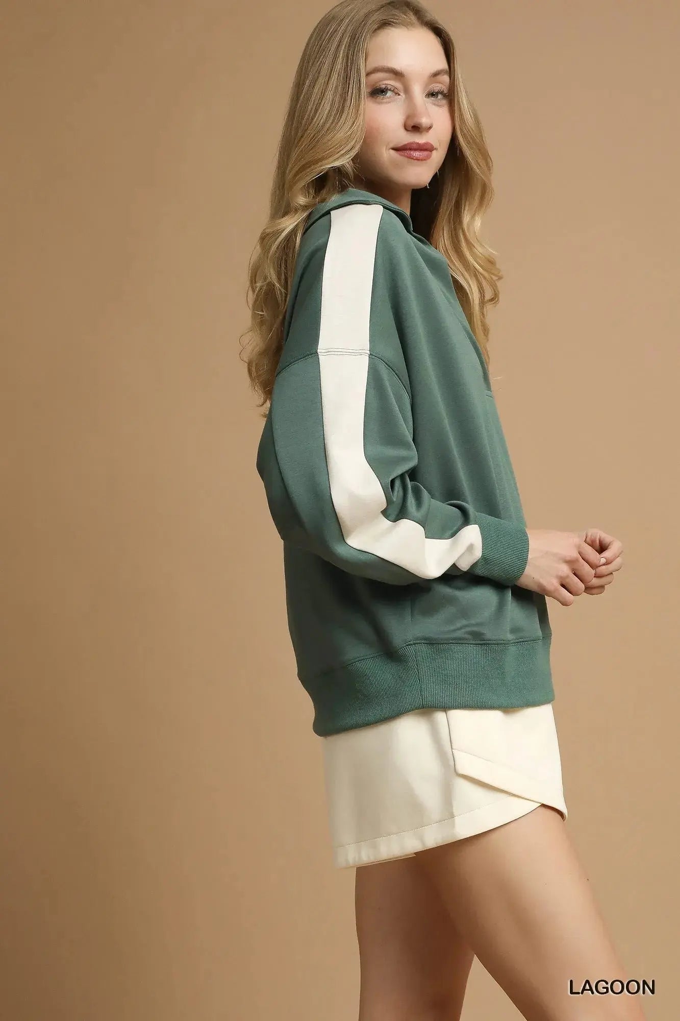 Umgee Contrast Long Sleeve Sweatshirt with Collar  Style Ratio