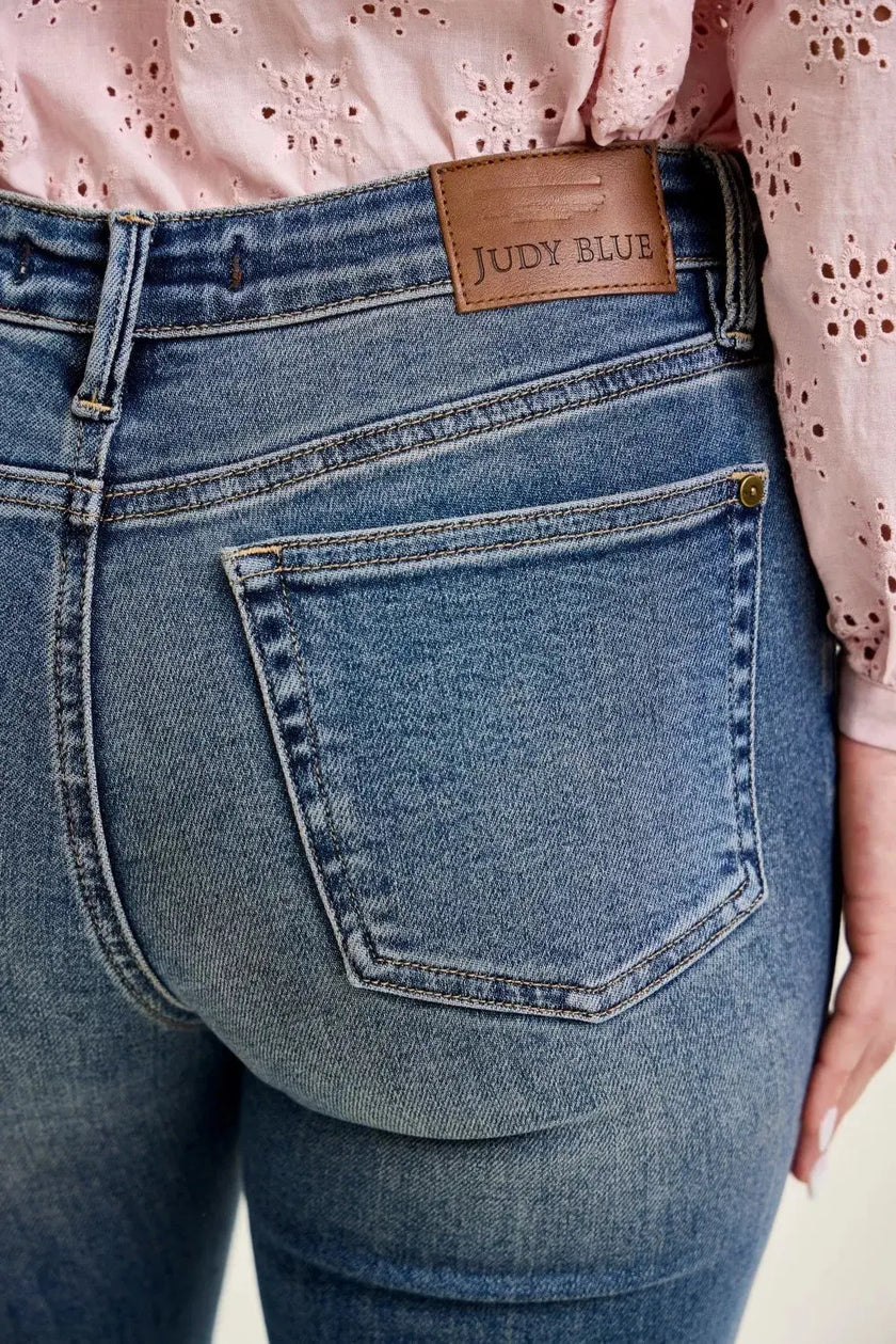 Judy Blue Mid Rise Flare Jeans with Front Flap Pockets  Style Ratio