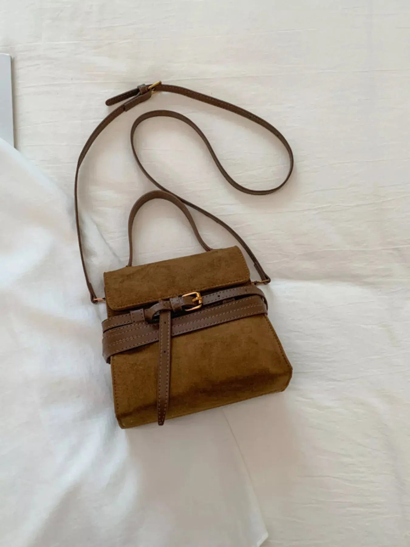 Suede Buckle Decor Crossbody Bag  Style Ratio